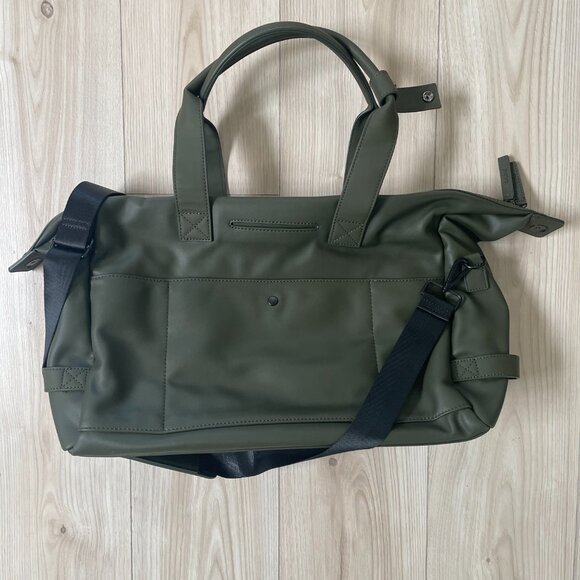 Calpak: Hue Laptop Duffel in Green - Picture 4 of 9